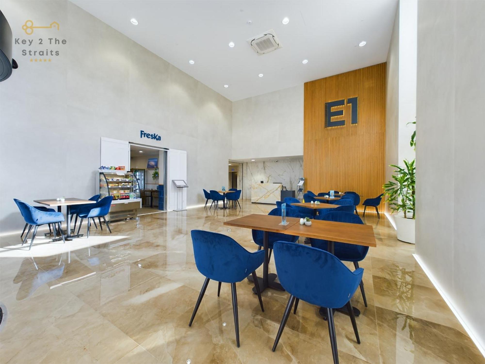 New Luxury Sunrise Oceanview Apartment In Gibraltar Eksteriør bilde