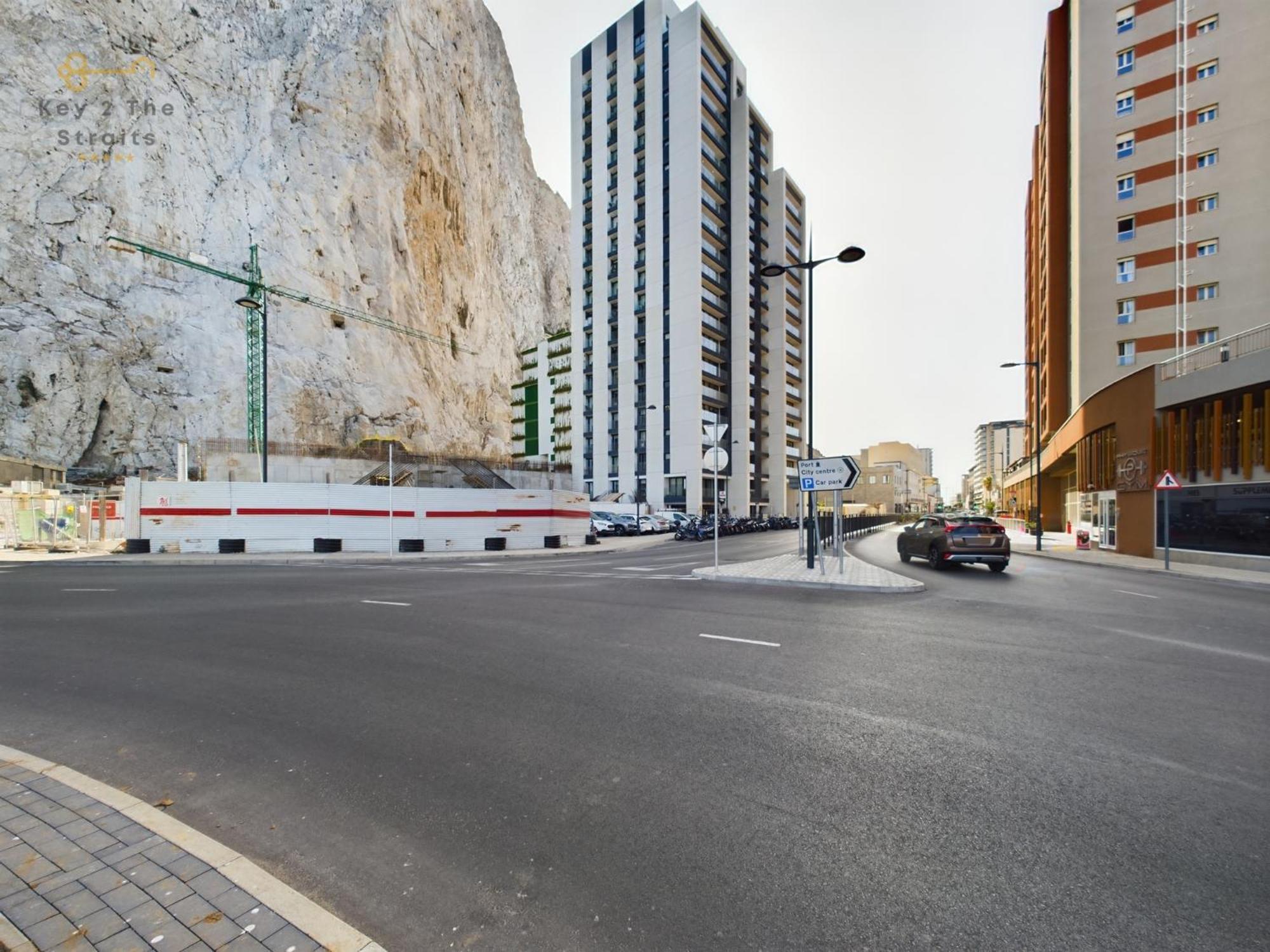 New Luxury Sunrise Oceanview Apartment In Gibraltar Eksteriør bilde