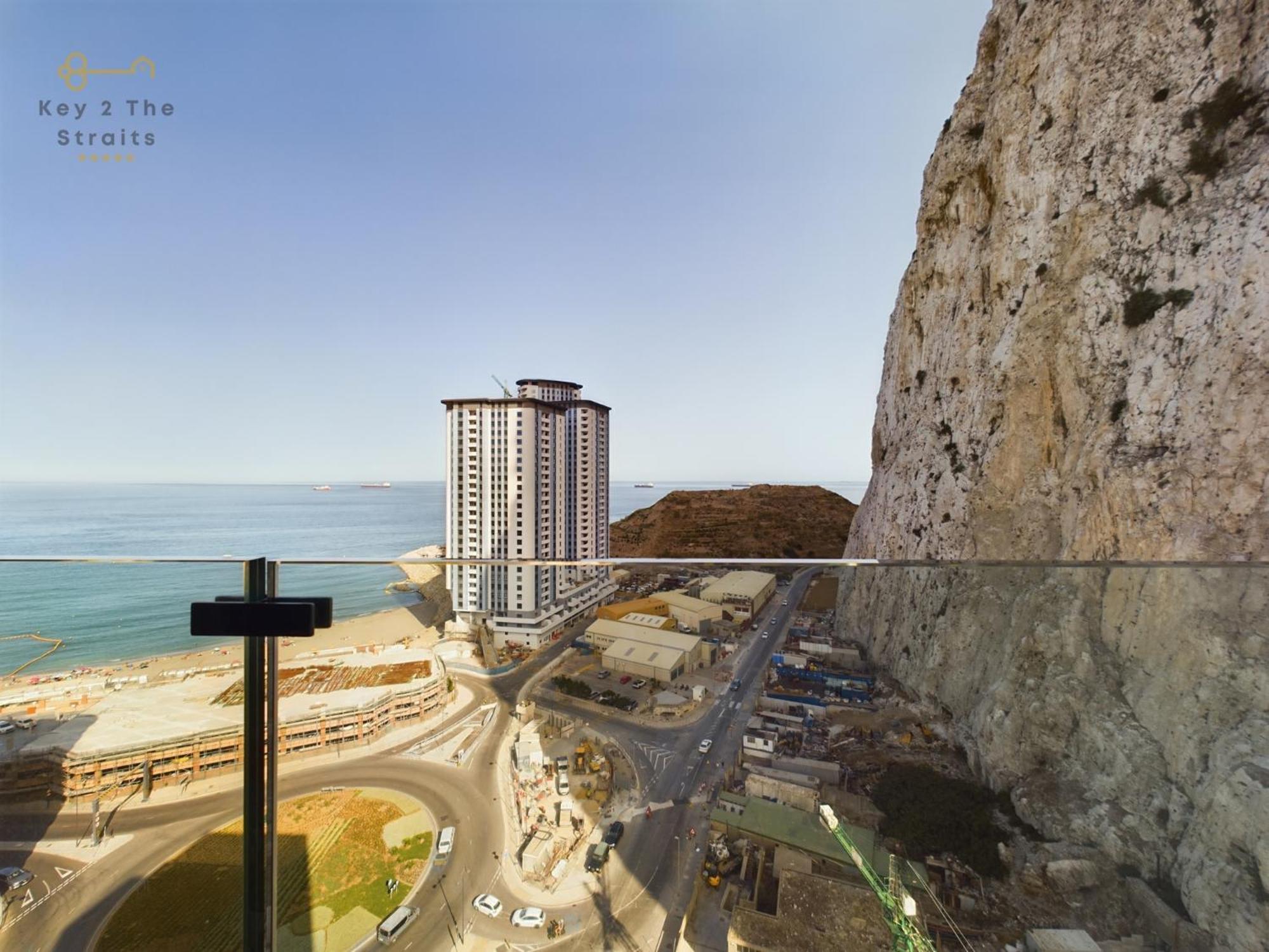 New Luxury Sunrise Oceanview Apartment In Gibraltar Eksteriør bilde