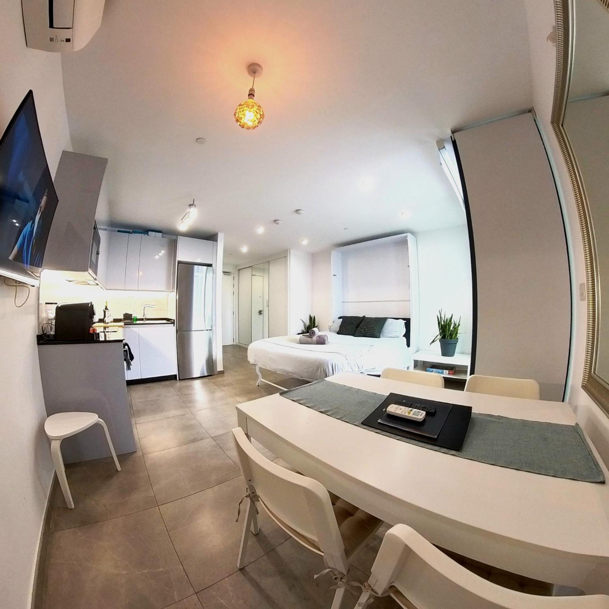 New Luxury Sunrise Oceanview Apartment In Gibraltar Eksteriør bilde